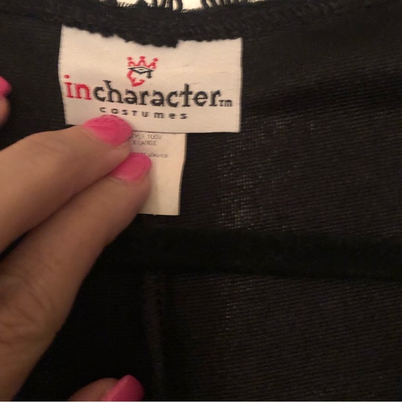 Gothic Vampira Costume - XL - Picture 10 of 16